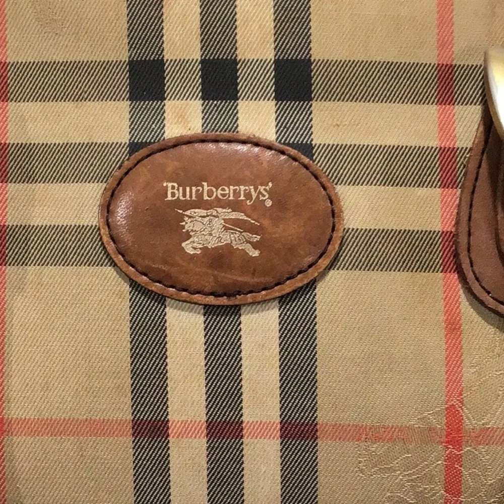Burberry’s Vintage Check Boston Bag Burberrys with COA